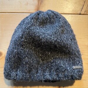 Dakine Sweater Knit Fleece Lined Beanie
